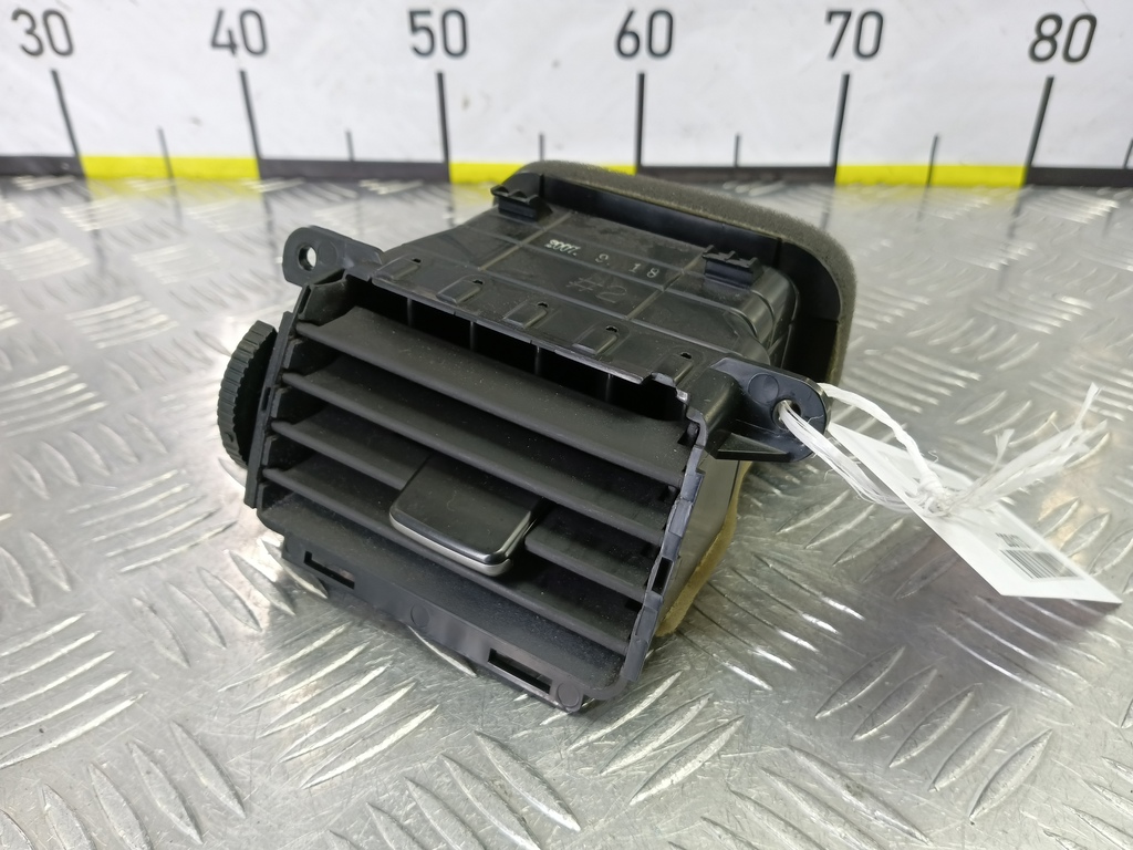 решетка воздуховода MAZDA 3 1.6 MT (105 л.с.)3  BK рестайлинг (2006—2009) Седан BS4H64930A, 630 рублей, Москва