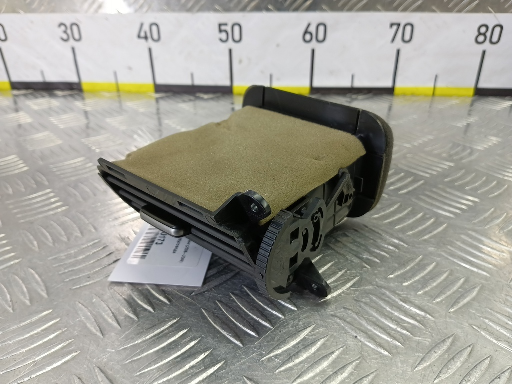 решетка воздуховода MAZDA 3 1.6 MT (105 л.с.)3  BK рестайлинг (2006—2009) Седан BS4H64930A, 630 рублей, Москва