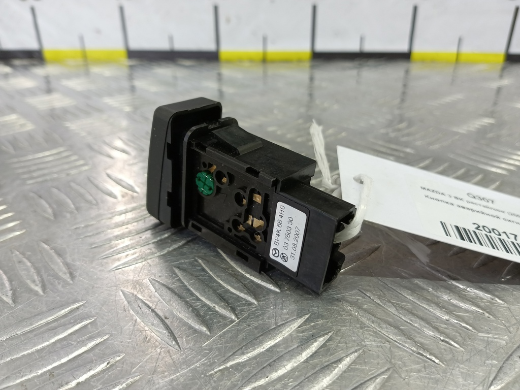 кнопка аварийной сигнализации MAZDA 3 1.6 MT (105 л.с.)3  BK рестайлинг (2006—2009) Седан BP4K664H0, 860 рублей, Москва