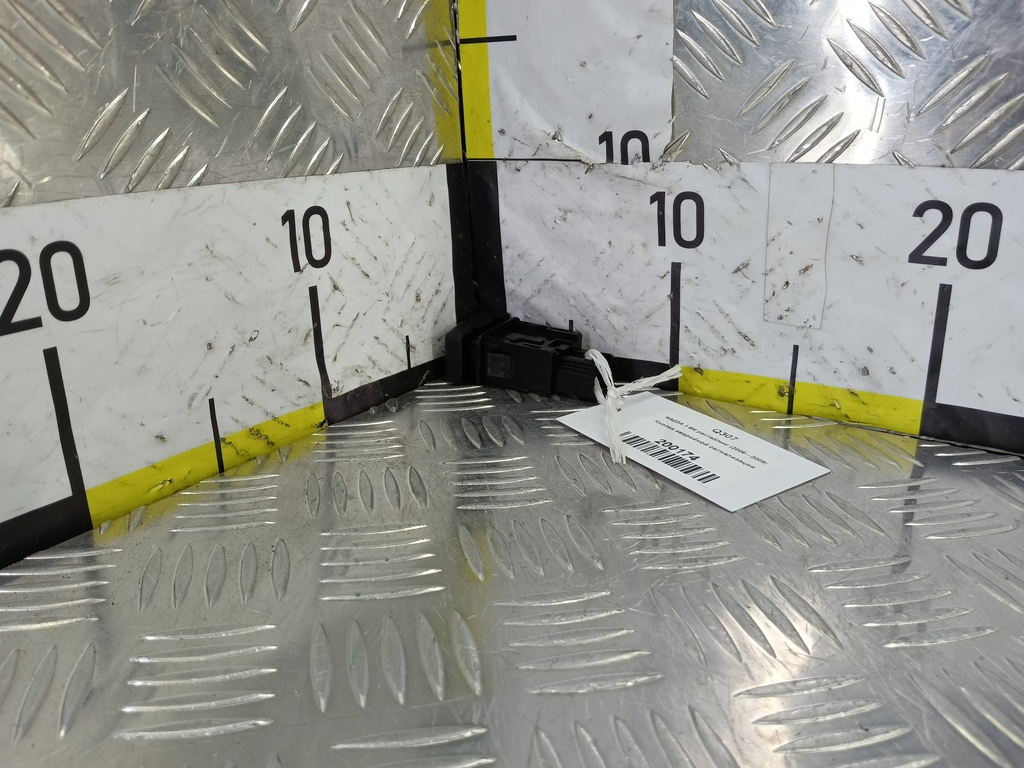 кнопка аварийной сигнализации MAZDA 3 1.6 MT (105 л.с.)3  BK рестайлинг (2006—2009) Седан BP4K664H0, 860 рублей, Москва