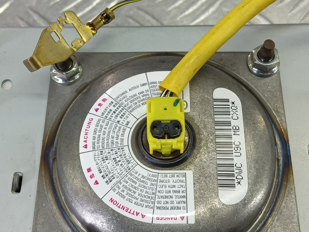 подушка безопасности пассажира MAZDA 3 1.6 MT (105 л.с.)3  BK рестайлинг (2006—2009) Седан BP4S57K50A, 2010 рублей, Москва