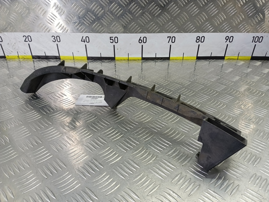 кронштейн бампера MAZDA 3 1.6 MT (105 л.с.)3  BK рестайлинг (2006—2009) Седан BN8V50161B, 750 рублей, Москва