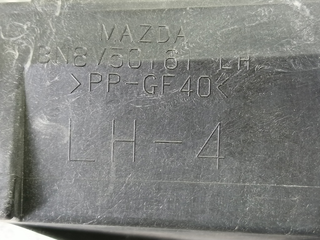 кронштейн бампера MAZDA 3 1.6 MT (105 л.с.)3  BK рестайлинг (2006—2009) Седан BN8V50161B, 750 рублей, Москва