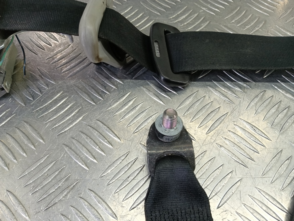 ремень безопасности MAZDA 3 1.6 MT (105 л.с.)3  BK рестайлинг (2006—2009) Седан BS5E57L30D02, 1900 рублей, Москва