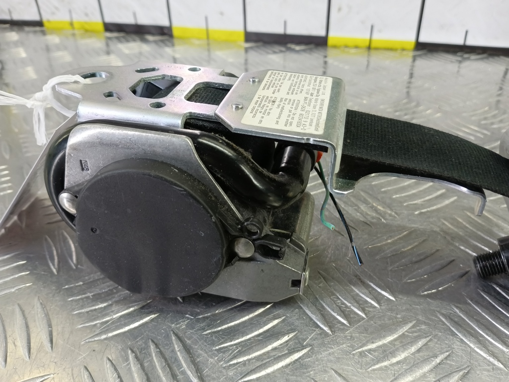 ремень безопасности MAZDA 3 1.6 MT (105 л.с.)3  BK рестайлинг (2006—2009) Седан BS5E57L30D02, 1900 рублей, Москва