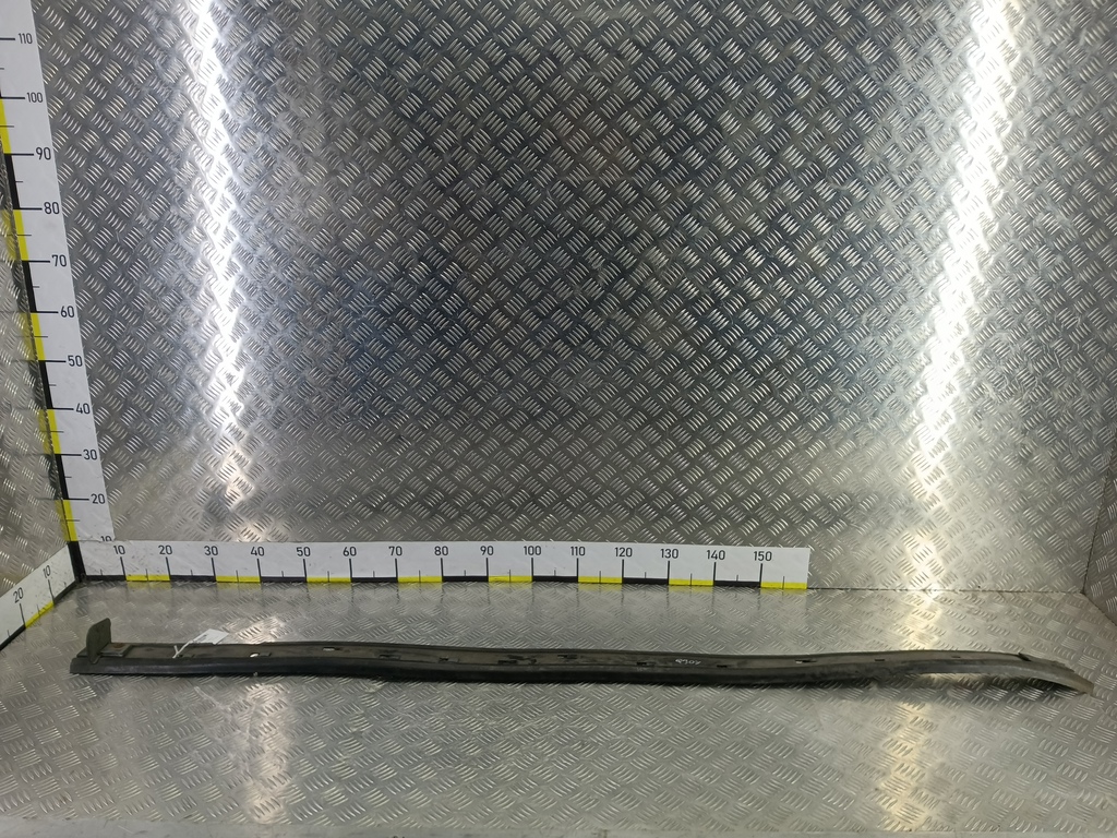 накладка порога MAZDA 3 1.6 MT (105 л.с.)3  BK рестайлинг (2006—2009) Седан BR5S50490A, 5000 рублей, Москва