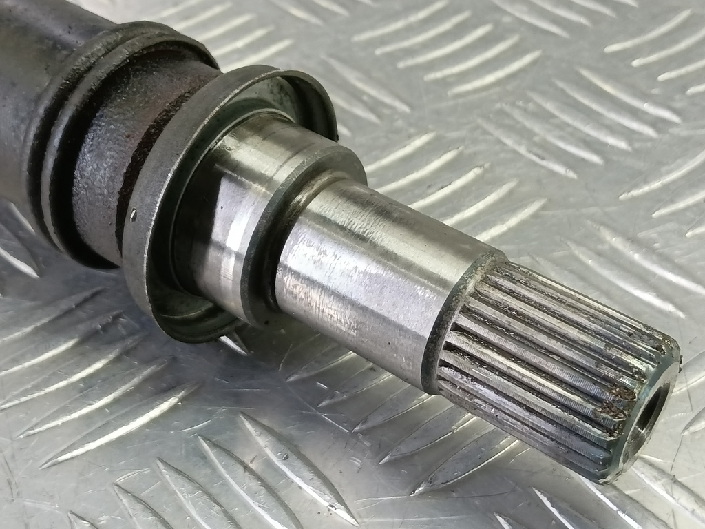 вал промежуточный MAZDA 3 1.6 MT (105 л.с.)3  BK рестайлинг (2006—2009) Седан FG0525700F, 18800 рублей, Москва