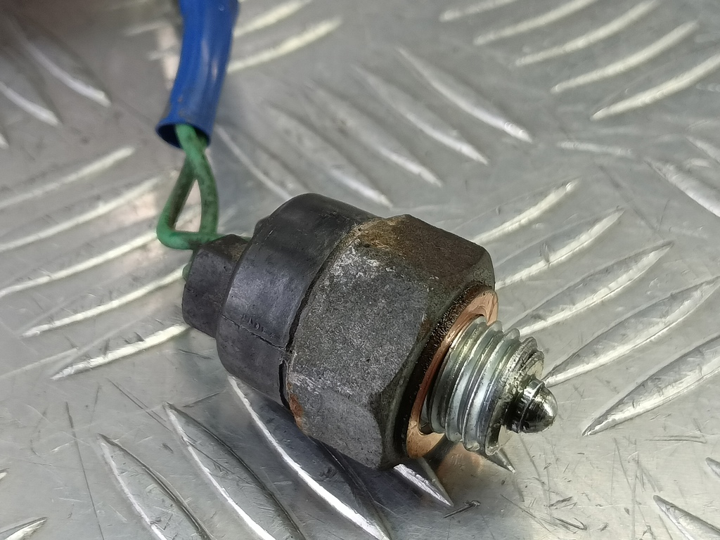 датчик заднего хода MAZDA 3 1.6 MT (105 л.с.)3  BK рестайлинг (2006—2009) Седан FC0217640, 4079 рублей, Москва