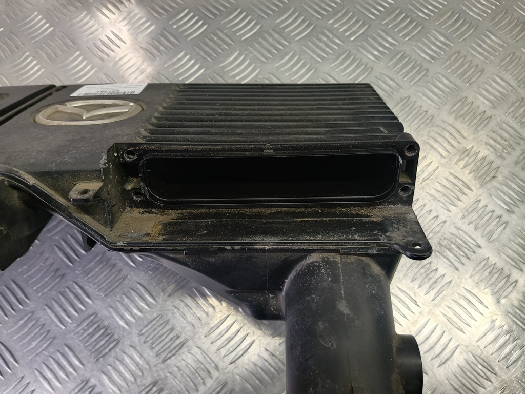 корпус воздушного фильтра MAZDA 3 1.6 MT (105 л.с.)3  BK рестайлинг (2006—2009) Седан ZJ0113Z0XD, 2010 рублей, Москва