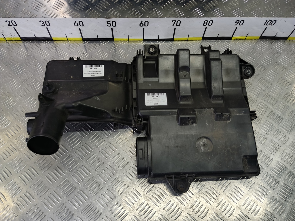 корпус воздушного фильтра MAZDA 3 1.6 MT (105 л.с.)3  BK рестайлинг (2006—2009) Седан ZJ0113Z0XD, 2010 рублей, Москва