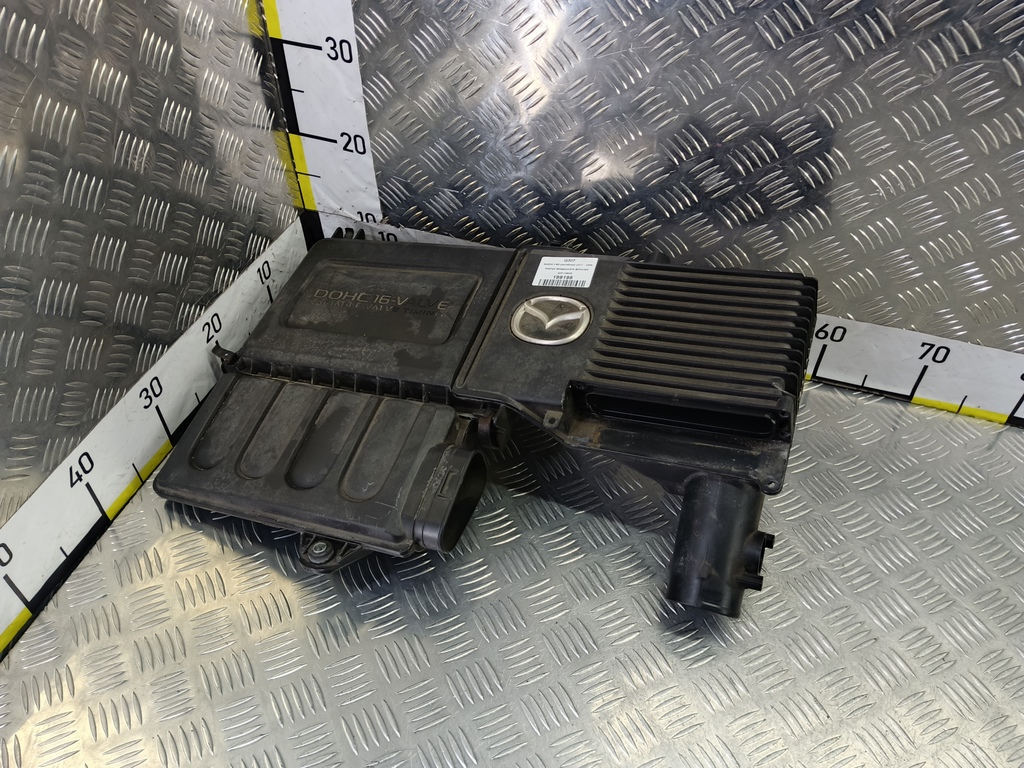 корпус воздушного фильтра MAZDA 3 1.6 MT (105 л.с.)3  BK рестайлинг (2006—2009) Седан ZJ0113Z0XD, 2010 рублей, Москва