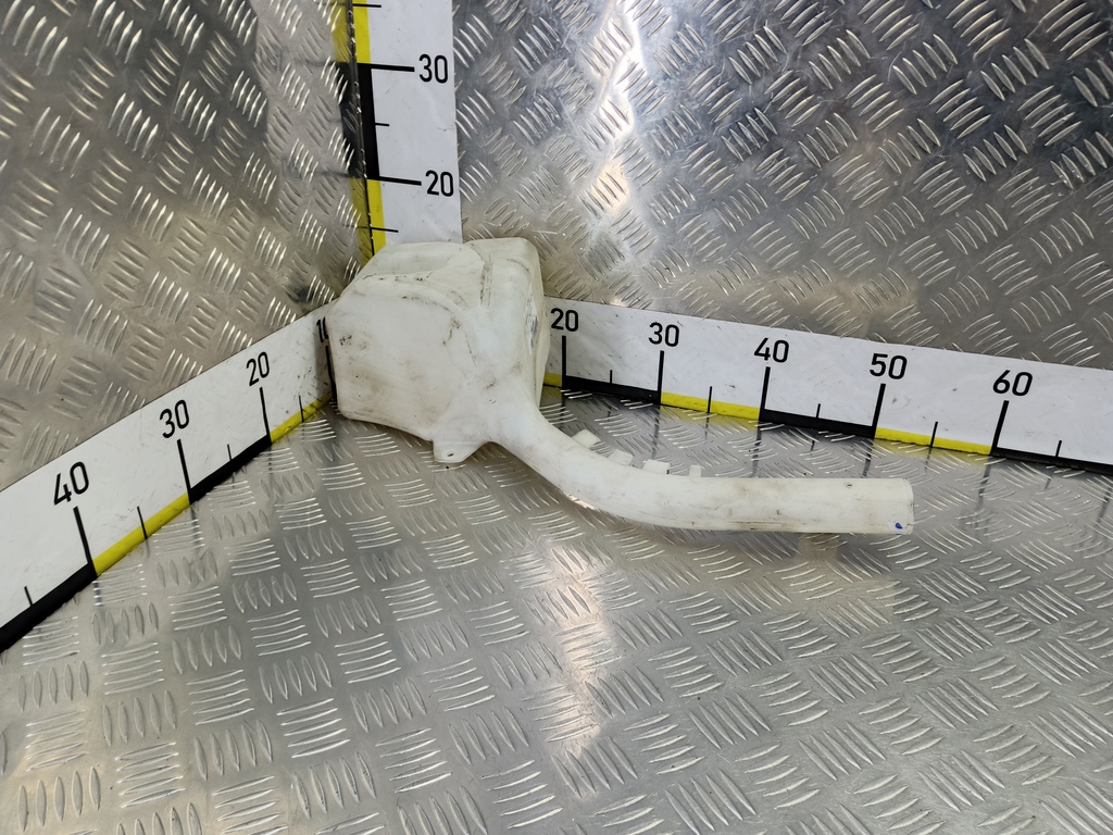 бачок омывателя FORD Fusion 1.4 MT (80 л.с.)Fusion  I рестайлинг (2005—2012) Хетчбэк 1354170, 2470 рублей, Москва