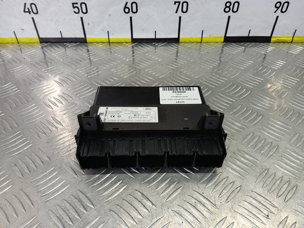 блок комфорта FORD Fusion 1.4 MT (80 л.с.)Fusion  I рестайлинг (2005—2012) Хетчбэк 1679047, 1210 рублей, Москва