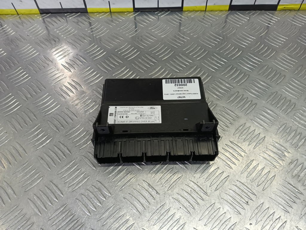 блок комфорта FORD Fusion 1.4 MT (80 л.с.)Fusion  I рестайлинг (2005—2012) Хетчбэк 1679047, 1210 рублей, Москва