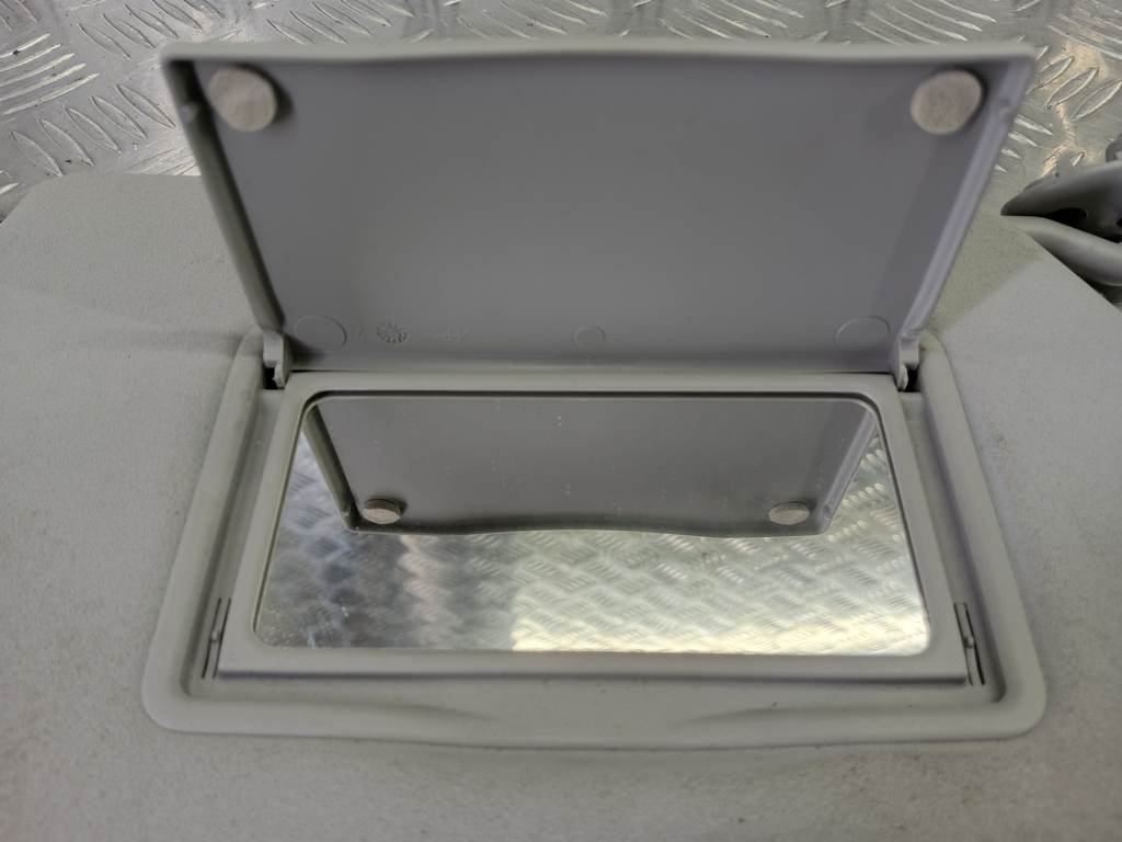 козырек солнцезащитный FORD Fusion 1.4 MT (80 л.с.)Fusion  I рестайлинг (2005—2012) Хетчбэк 1624475, 520 рублей, Москва