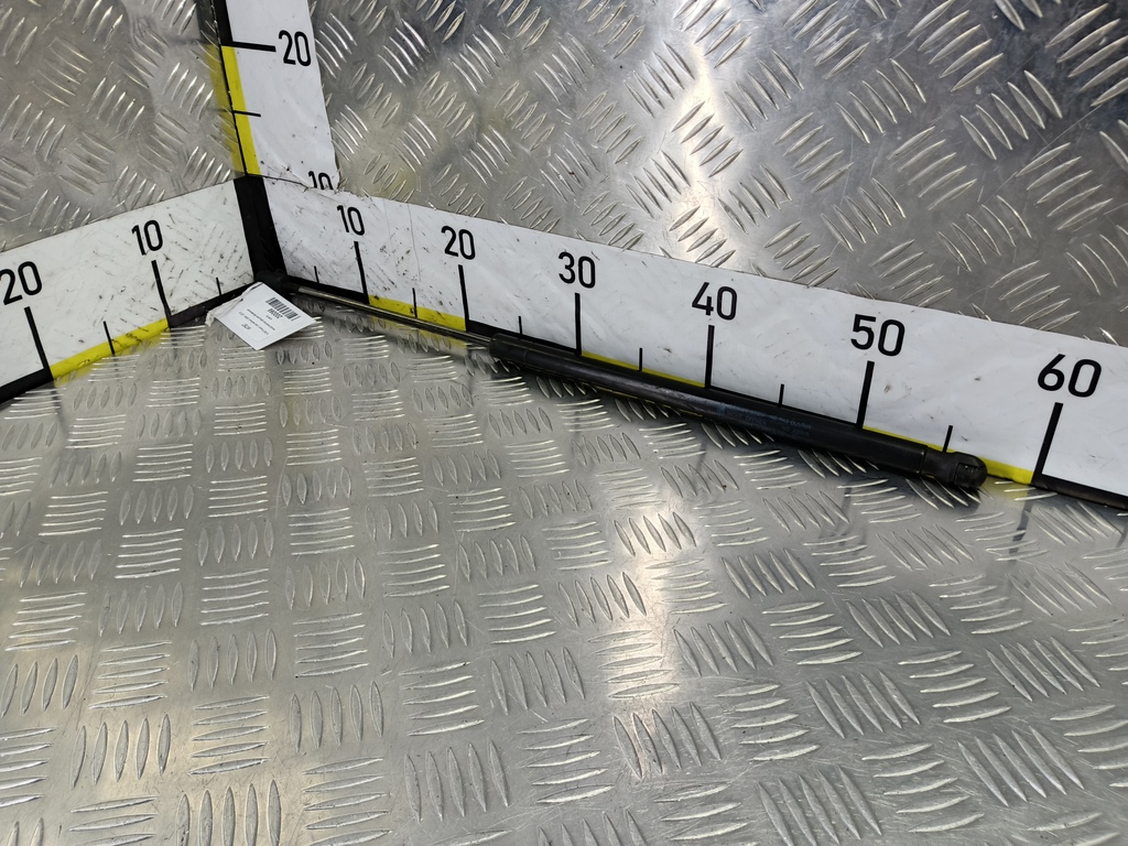 амортизатор крышки багажника FORD Fusion 1.4 MT (80 л.с.)Fusion  I рестайлинг (2005—2012) Хетчбэк 1436155, 630 рублей, Москва