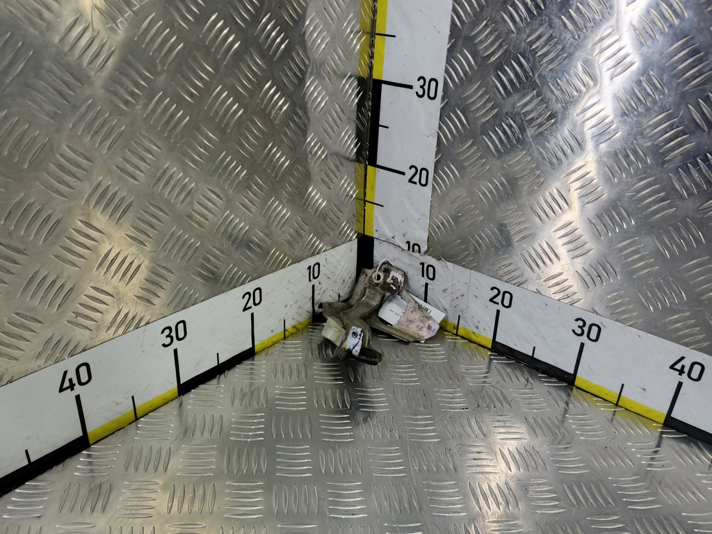 кронштейн MAZDA 3 1.6 MT (105 л.с.)3  BK рестайлинг (2006—2009) Седан Z6081340XA, 630 рублей, Москва