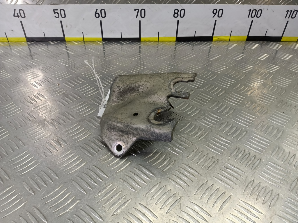 кронштейн тросов кпп MAZDA 3 1.6 MT (105 л.с.)3  BK рестайлинг (2006—2009) Седан BP4K4608XC, 750 рублей, Москва