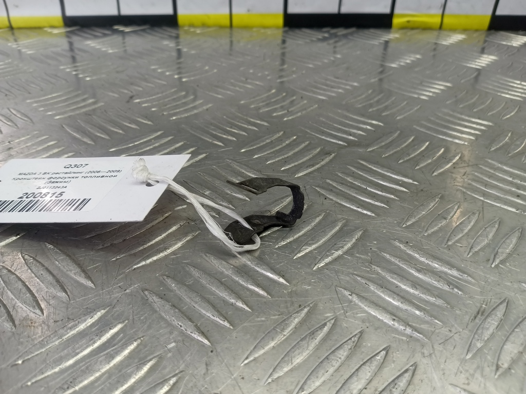 кронштейн форсунки топливной (зажим) MAZDA 3 1.6 MT (105 л.с.)3  BK рестайлинг (2006—2009) Седан ZJ0113243A, 520 рублей, Москва