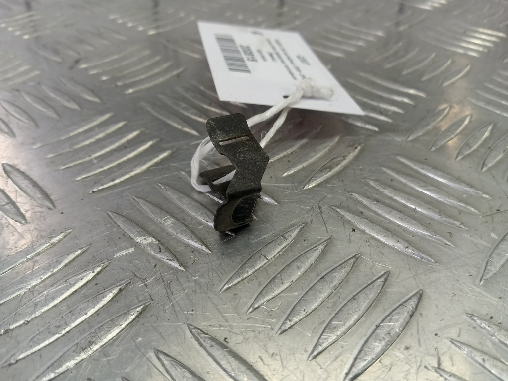 кронштейн форсунки топливной (зажим) MAZDA 3 1.6 MT (105 л.с.)3  BK рестайлинг (2006—2009) Седан ZJ0113243A, 520 рублей, Москва