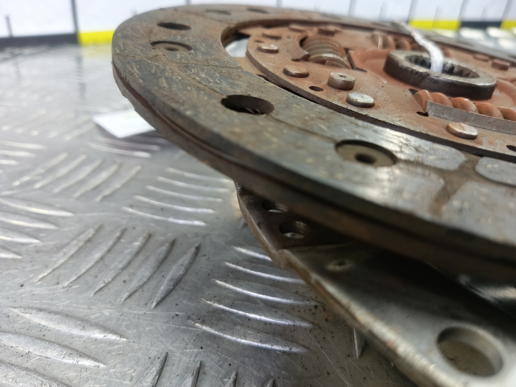 корзина сцепления MAZDA 3 1.6 MT (105 л.с.)3  BK рестайлинг (2006—2009) Седан Z60416410B, 1440 рублей, Москва