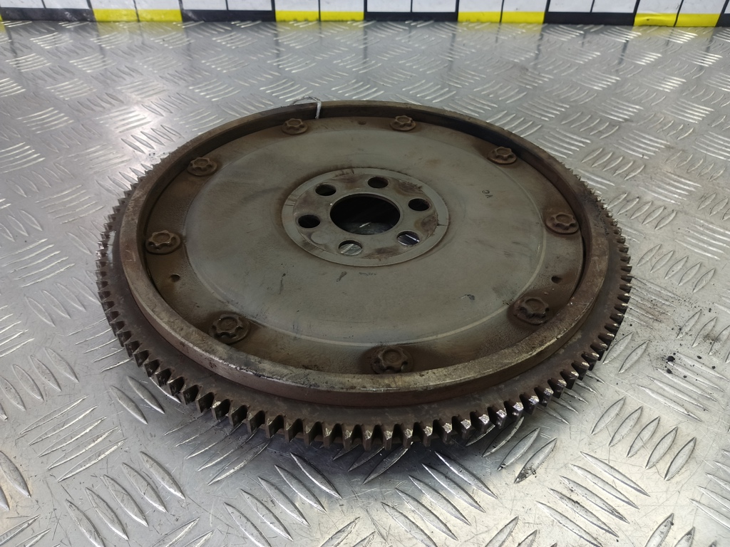 маховик MAZDA 3 1.6 MT (105 л.с.)3  BK рестайлинг (2006—2009) Седан Z60111500A, 1900 рублей, Москва