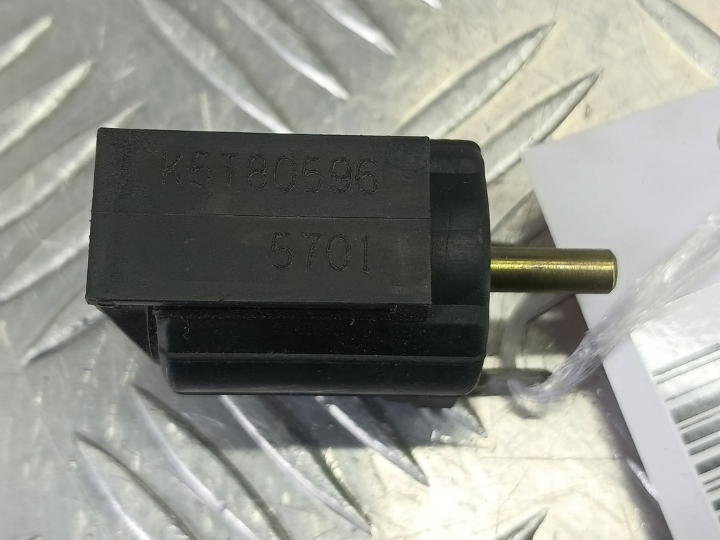 клапан электромагнитный MITSUBISHI PAJERO SPORT  MR577068, 3850 рублей, Москва