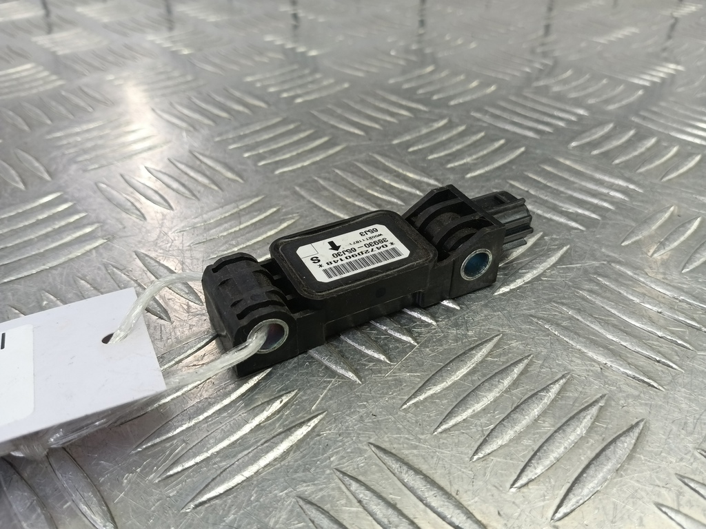 датчик удара (air bag) SUZUKI Grand Vitara  3893065J30, 520 рублей, Москва
