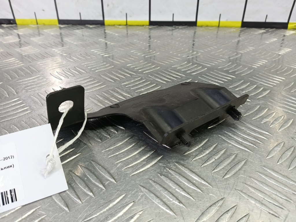 дефлектор радиатора (пыльник) FORD Fusion 1.4 MT (80 л.с.)Fusion  I рестайлинг (2005—2012) Хетчбэк 1363594, 2130 рублей, Москва