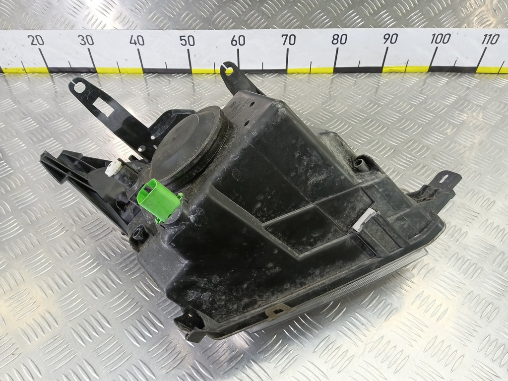 фара FORD Fusion 1.4 MT (80 л.с.)Fusion  I рестайлинг (2005—2012) Хетчбэк 1547726, 11330 рублей, Москва