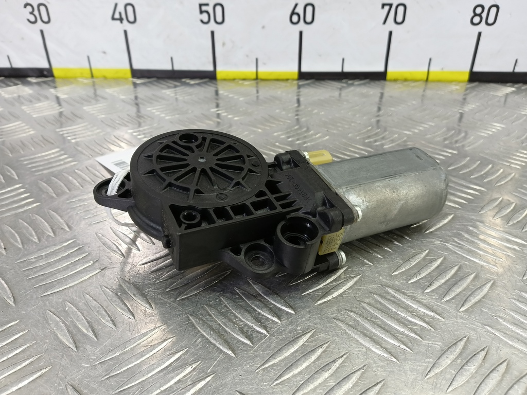 моторчик стеклоподъёмника FORD Fusion 1.4 MT (80 л.с.)Fusion  I рестайлинг (2005—2012) Хетчбэк 1205750, 520 рублей, Москва