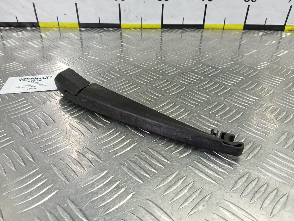 поводок стеклоочистителя (дворник) SUZUKI Grand Vitara 2.0 4WD MT (140 л.с.)Grand Vitara  II (2005—2008) Внедорожник 3882165J00, 630 рублей, Москва