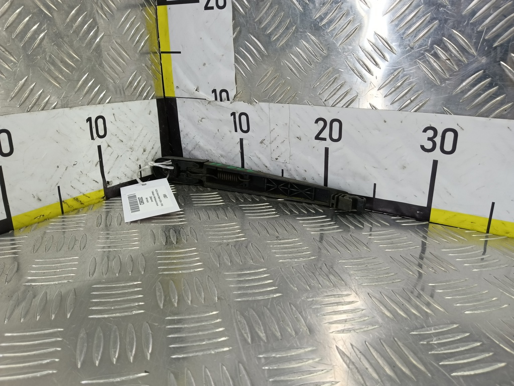 поводок стеклоочистителя (дворник) SUZUKI Grand Vitara 2.0 4WD MT (140 л.с.)Grand Vitara  II (2005—2008) Внедорожник 3882165J00, 630 рублей, Москва