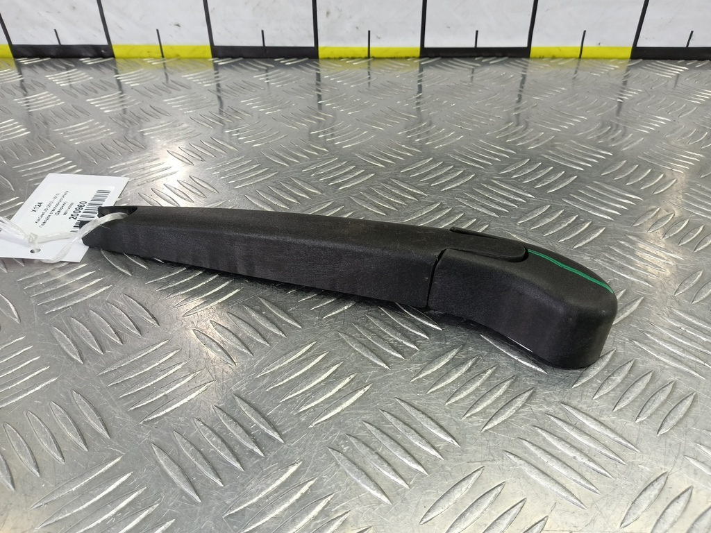 поводок стеклоочистителя (дворник) Kia Ceed  98811A2000, 980 рублей, Москва