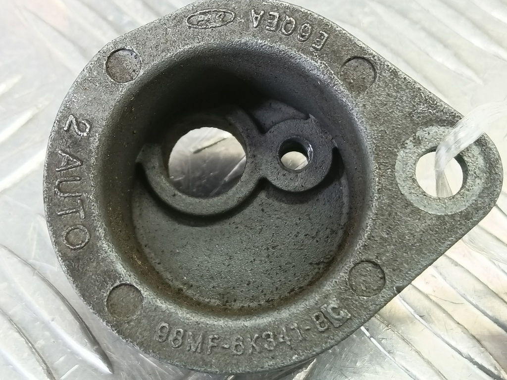 кронштейн датчика коленвала FORD Focus 1.6 AT (100 л.с.)Focus  II (2005—2008) Хетчбэк 1752469, 860 рублей, Москва