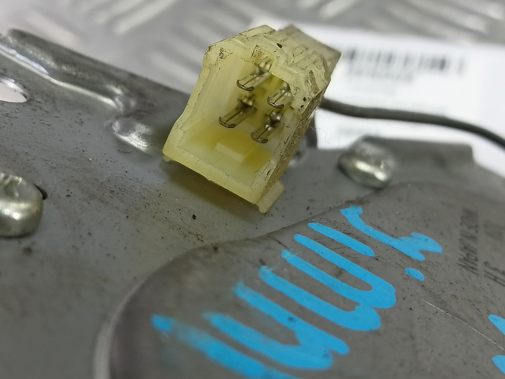 моторчик стеклоочистителя SUZUKI JIMNY 1.3 AT (85 л.с.)Jimny  III рестайлинг (2005—2012) Внедорожник 3881081A10, 2470 рублей, Москва