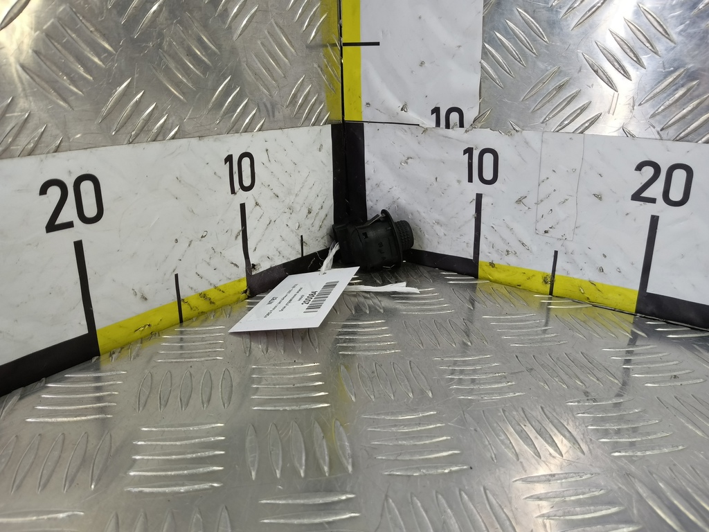 кнопка регулировки зеркал FORD Fusion 1.4 MT (80 л.с.)Fusion  I рестайлинг (2005—2012) Хетчбэк 4495427, 520 рублей, Москва