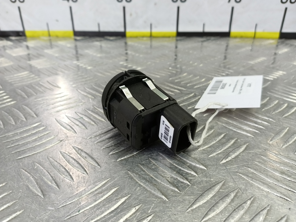 кнопка стеклоподъемника FORD Fusion 1.4 MT (80 л.с.)Fusion  I рестайлинг (2005—2012) Хетчбэк 1459691, 2010 рублей, Москва