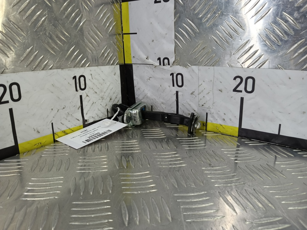 ограничитель двери FORD Fusion 1.4 MT (80 л.с.)Fusion  I рестайлинг (2005—2012) Хетчбэк 1474245, 520 рублей, Москва