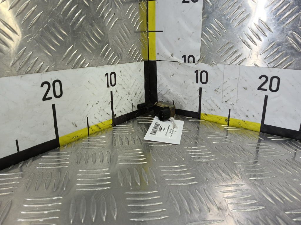 клапан электромагнитный MITSUBISHI LANCER  MR560952, 980 рублей, Москва