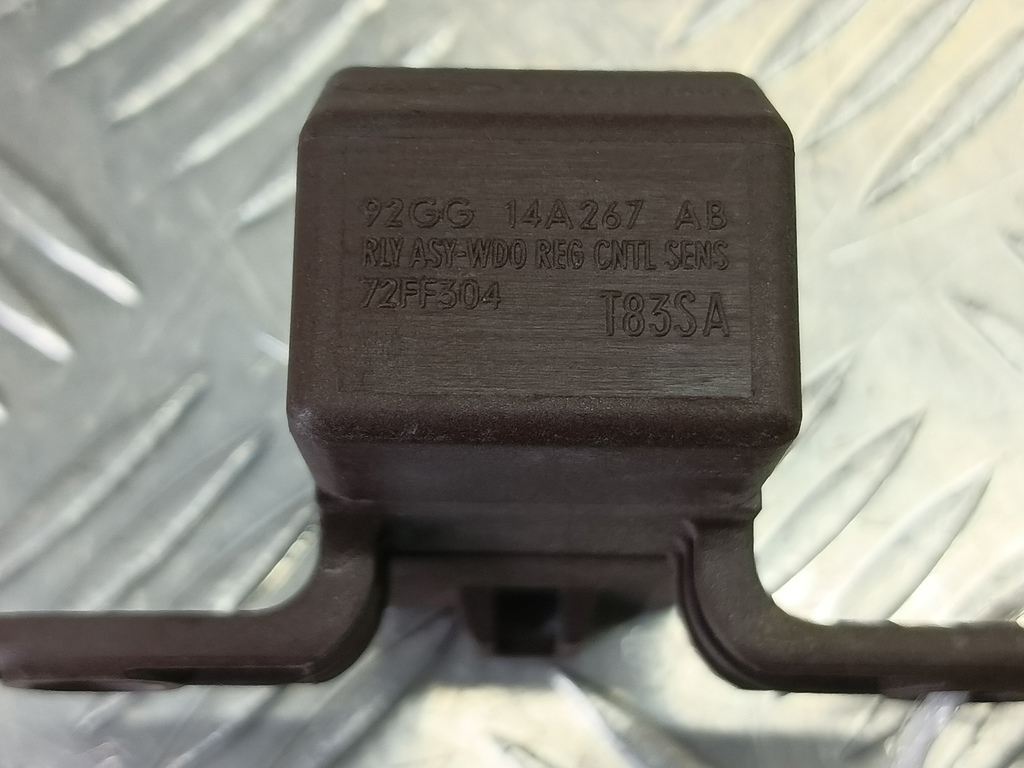 реле FORD Tourneo Connect  6835787, 1090 рублей, Москва