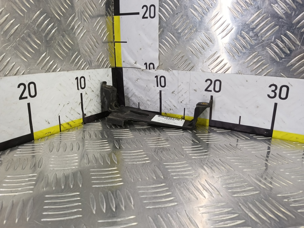 кронштейн датчика FORD Transit  1751521, 980 рублей, Москва