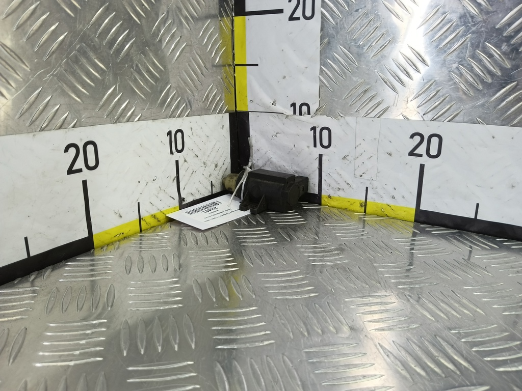 клапан электромагнитный Volkswagen Transporter  1K0906627A, 4079 рублей, Москва