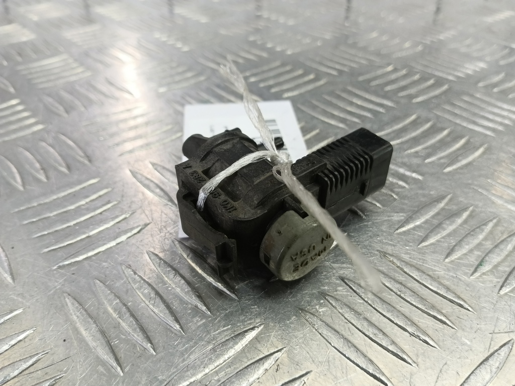 клапан электромагнитный Volkswagen Crafter  1K0906283A, 520 рублей, Москва