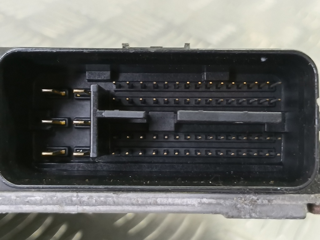 блок управления двигателем MITSUBISHI COLT  1860A708, 2700 рублей, Москва