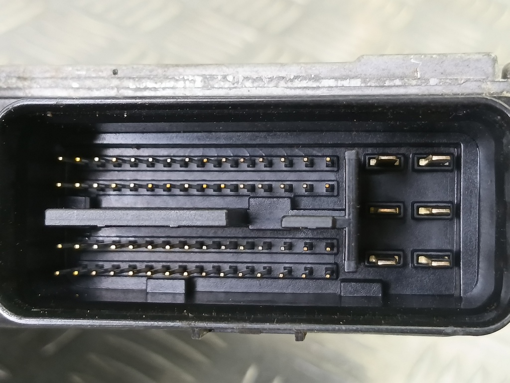 блок управления двигателем MITSUBISHI COLT  1860A708, 2700 рублей, Москва