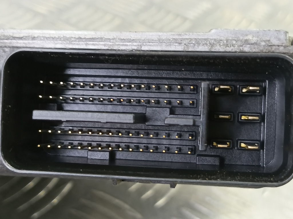 блок управления двигателем MITSUBISHI COLT  1860A441, 3279 рублей, Москва