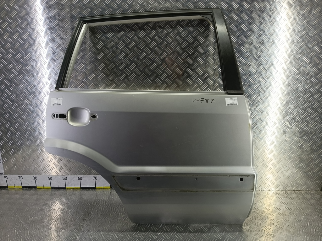 дверь FORD Fusion 1.4 MT (80 л.с.)Fusion  I рестайлинг (2005—2012) Хетчбэк 1692555, 4770 рублей, Москва