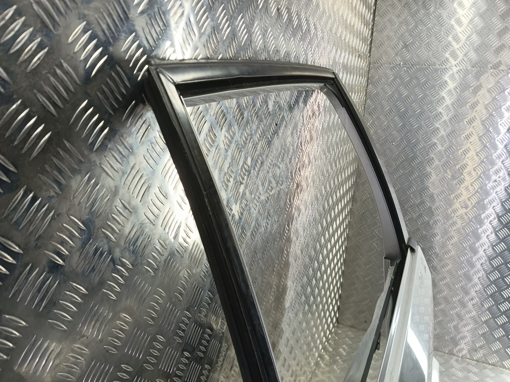 дверь FORD Fusion 1.4 MT (80 л.с.)Fusion  I рестайлинг (2005—2012) Хетчбэк 1692555, 4770 рублей, Москва