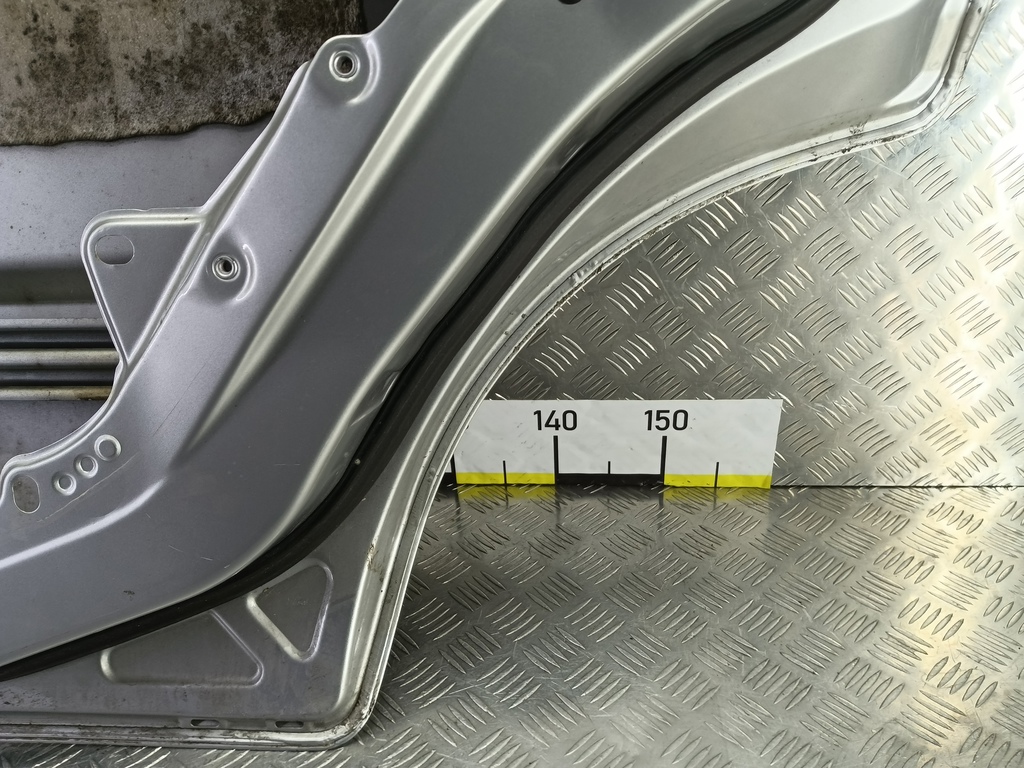 дверь FORD Fusion 1.4 MT (80 л.с.)Fusion  I рестайлинг (2005—2012) Хетчбэк 1692555, 4770 рублей, Москва